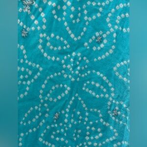 Elegant Teal Lace Dress with V-Neck